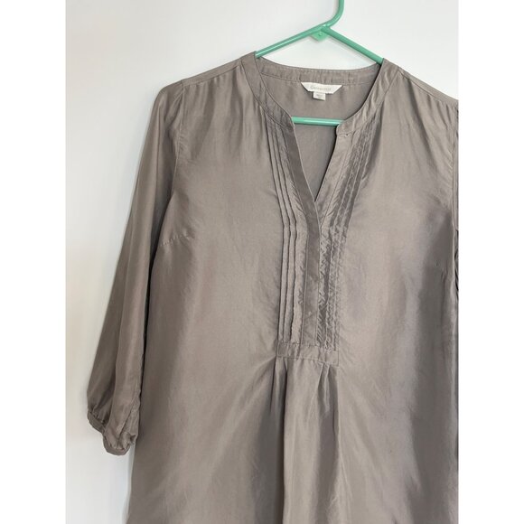 Garnet Hill 100% Silk V-Neck 3/4‎ Sleeve Ruffle Placard Neckline Blouse Gray 6 - Picture 2 of 7